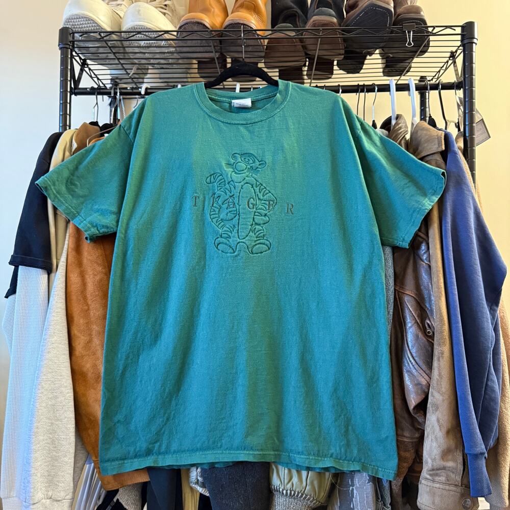 Vintage Tigger embossed Green Shirt XL